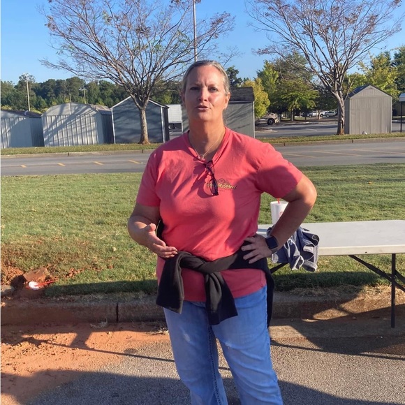 Meet your Posher, Sherri - Picture 4 of 6